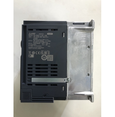 Biến tần FR-E840-2.2K-1-60 2.2kW-400V