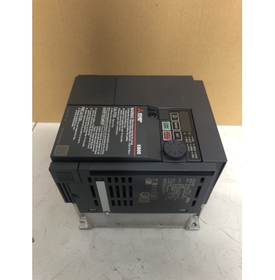 Biến tần FR-E840-2.2K-1 2.2kW-400V