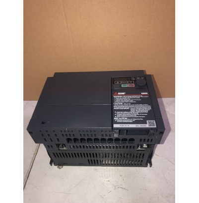 Biến tần FR-E840-5.5K-1 5.5kW-400V